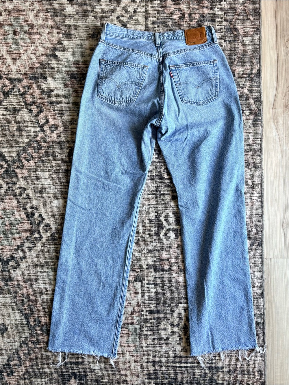 Levi's 501 lightweight 90’s Women's Light Blue Straight-Leg High-Rise Jeans - Picture 4 of 11